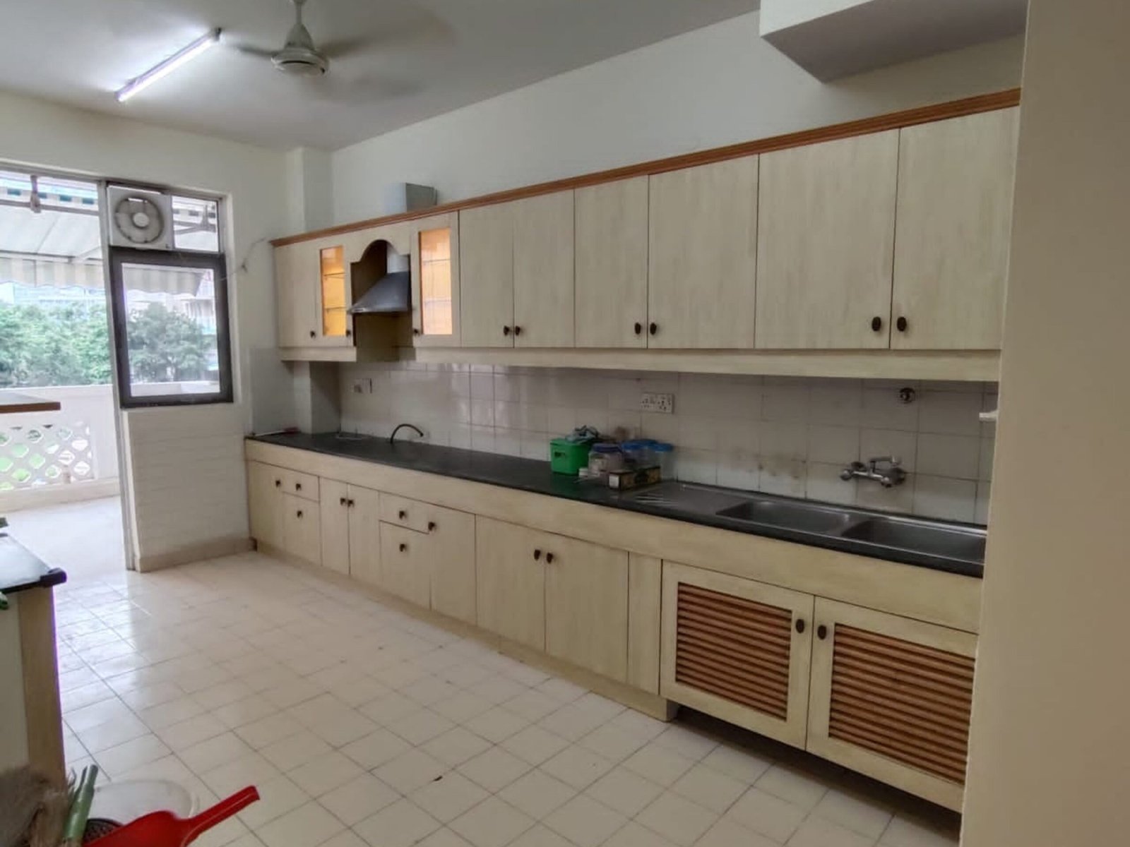 trinity towers dlf phase 5 sector 53 gurugram haryana