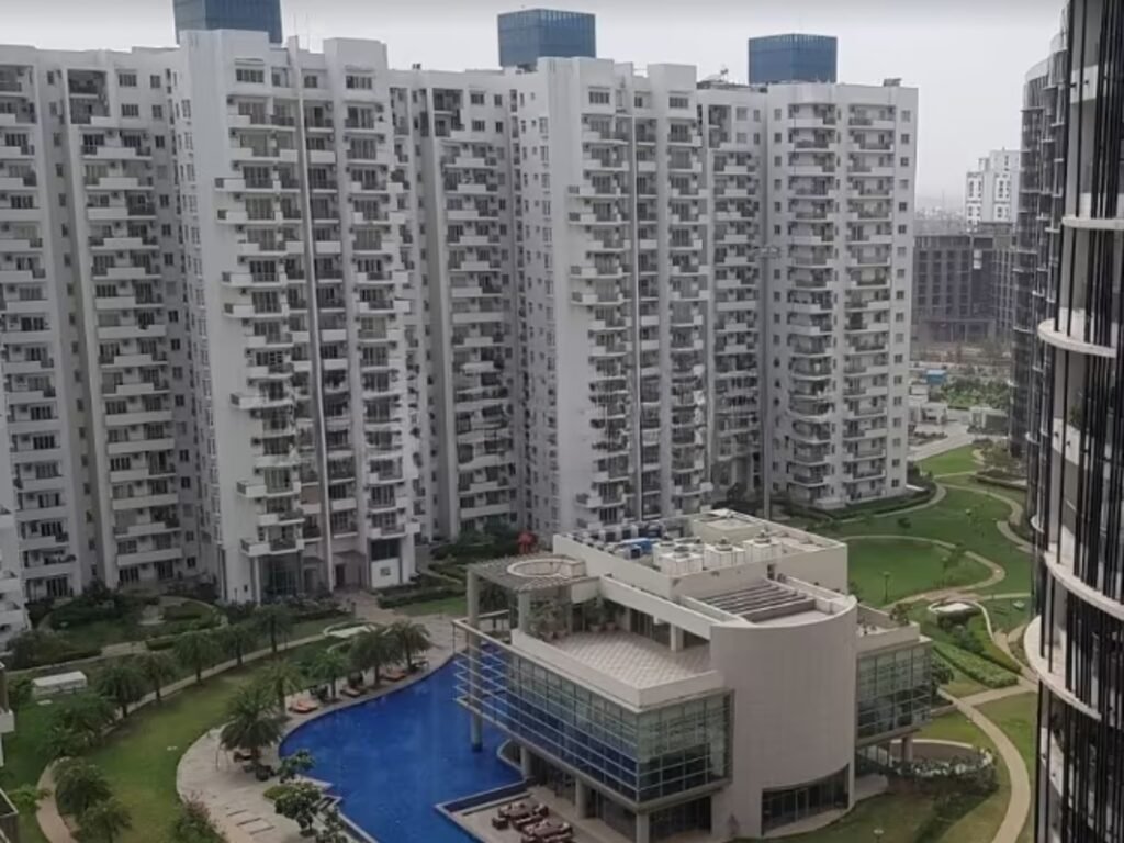 Luxury Flat for Rent Emaar MGF The Palm Drive