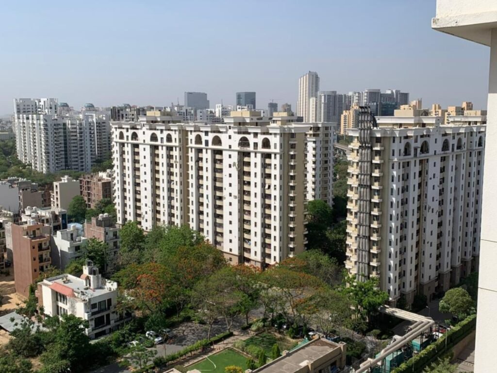 Vipul Belmonte Golf Course Road Apartments