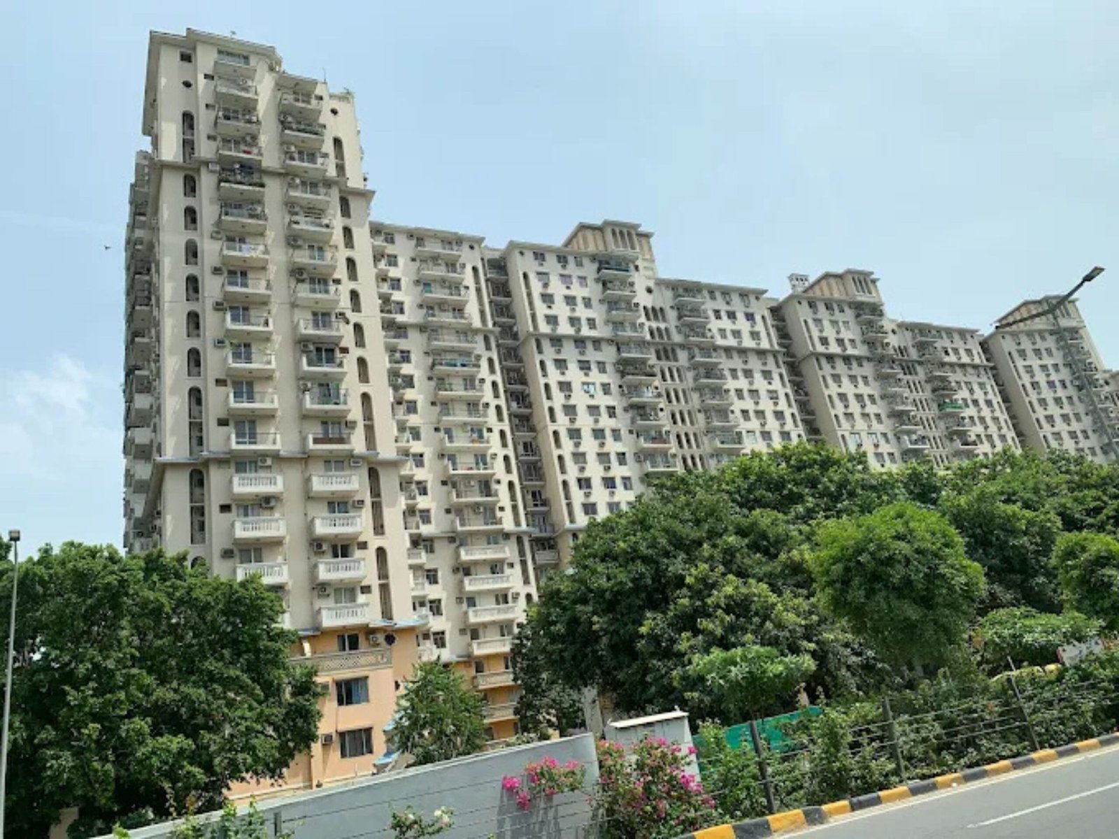 DLF Belvedere Park