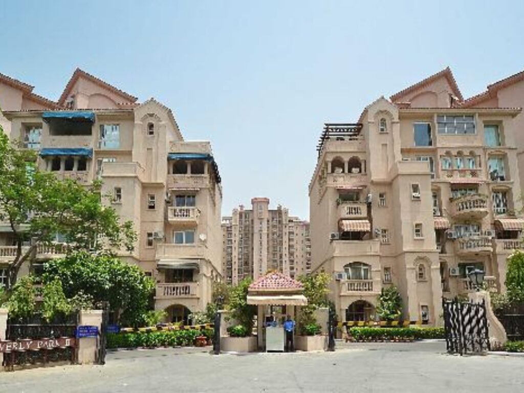 DLF Silver Oaks