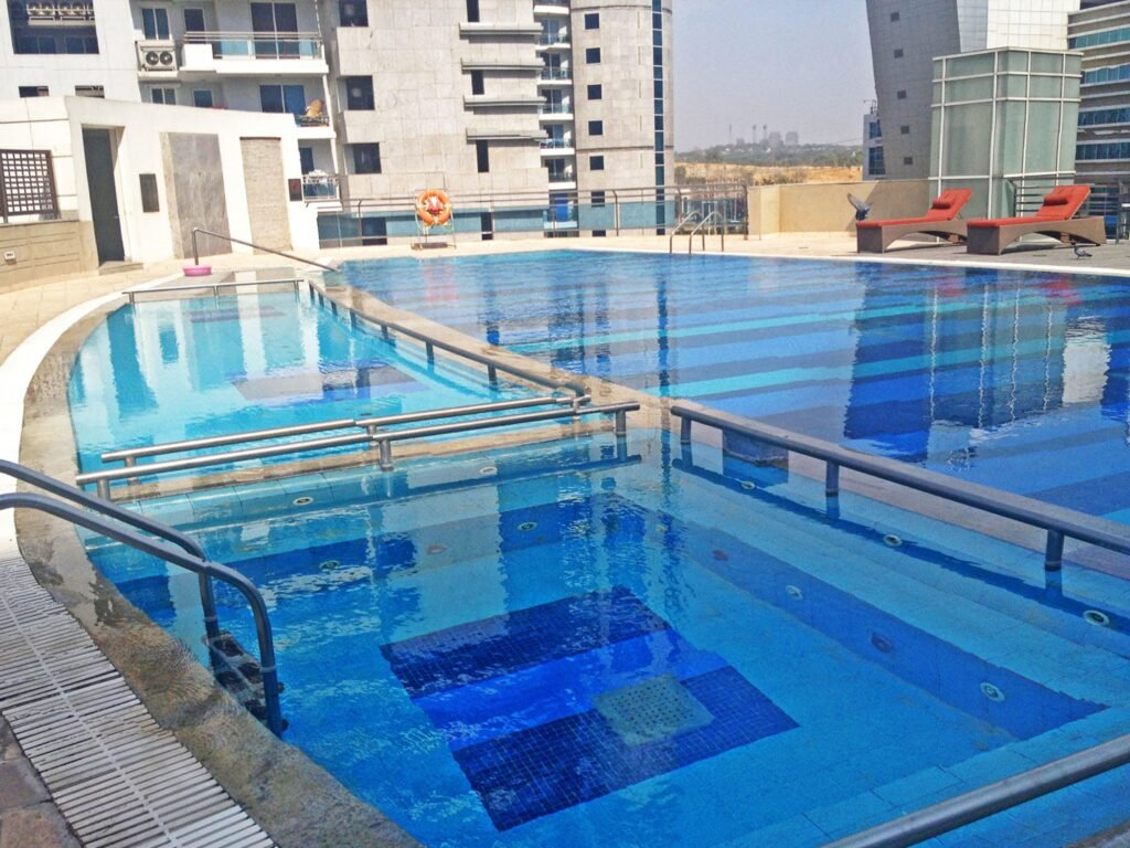 dlf pinnacle for sale