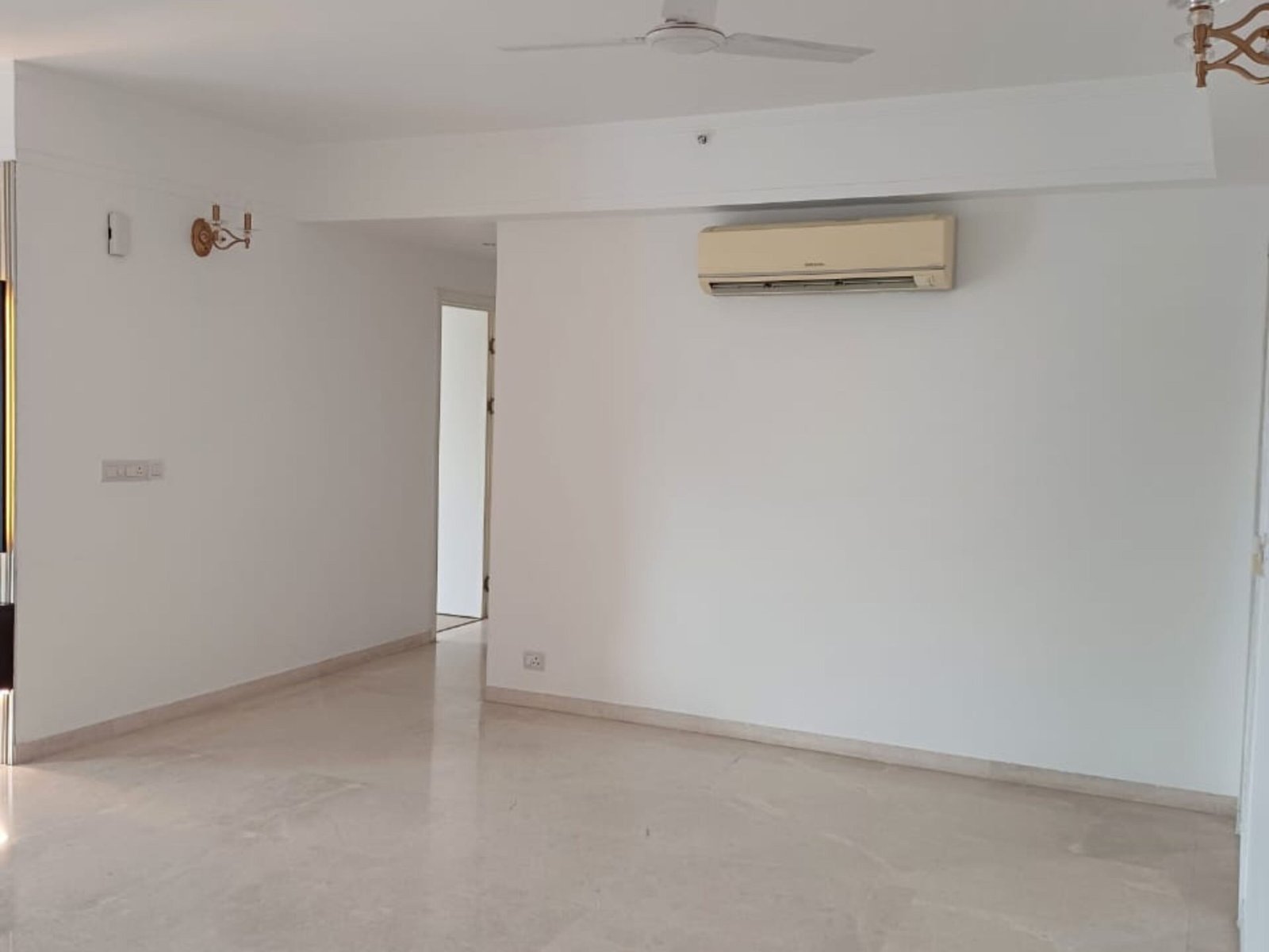 buy dlf park place
