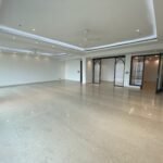 4 BHK living room in DLF The Magnolias Gurgaon